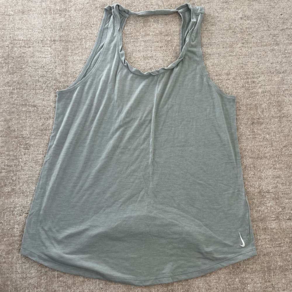 Nike twist gray tank top